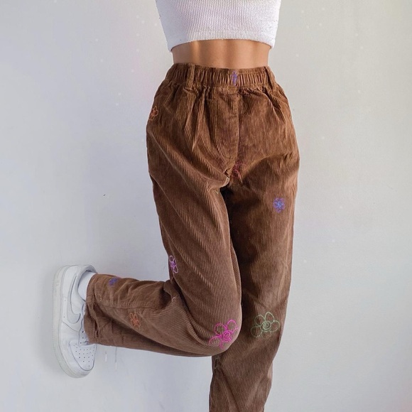 •Urban Outfitters Brown Soft Cargo Pants• - Picture 2 of 8